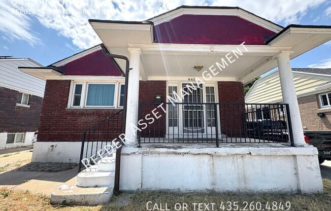 845 BINFORD ST