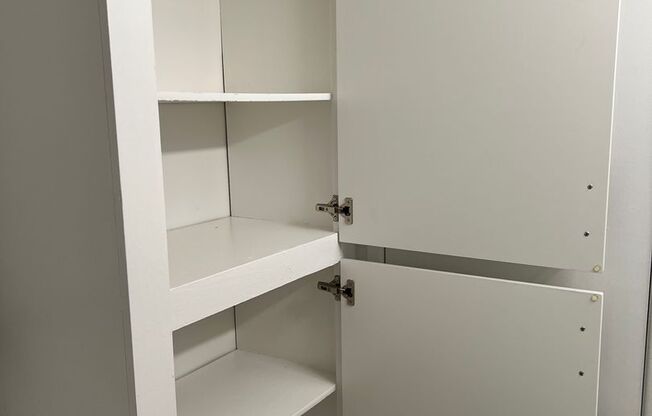 1 bed, 1 bath, 650 sqft, $2,395, Unit 39