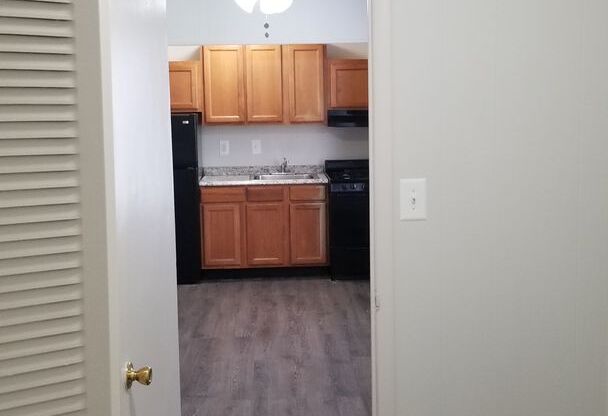 Studio, 1 bath, 380 sqft, $925, Unit 211-H