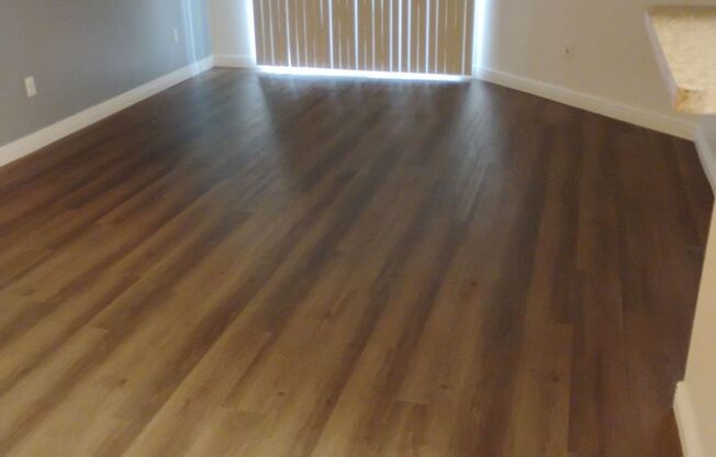 1 bed, 1 bath, 704 sqft, $1,400, Unit 138