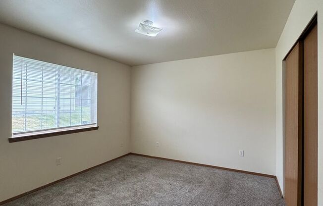 2 beds, 1 bath, $1,198, Unit 104
