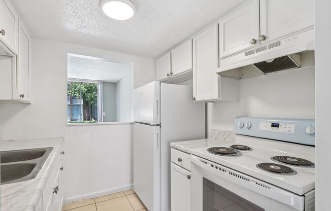 1 bed, 1 bath, 850 sqft, $1,050, Unit 29-066C