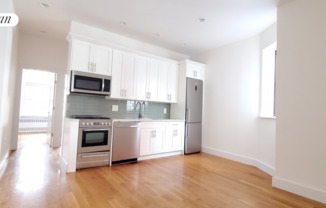 3 beds, 2 baths, $3,995, Unit 4E