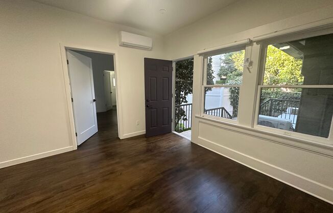 552 S. Oakland Avenue