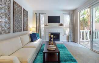 living room, the luxe suites of alexandria at Autumn Park Apartments, Charlotte, 28262