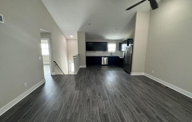 5257 N TOBEN CT
