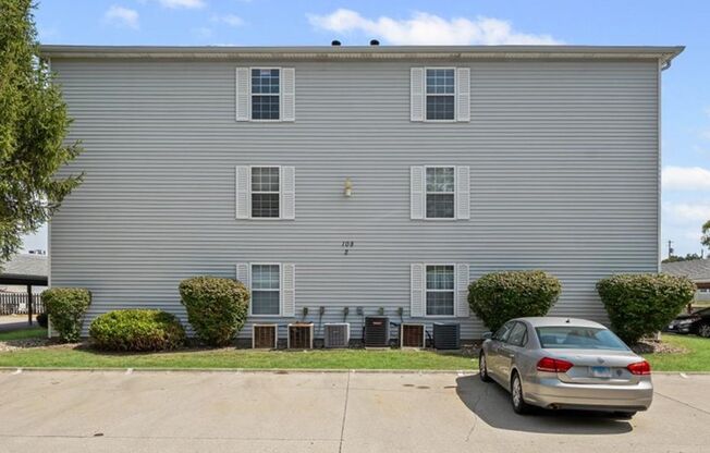 2 beds, 1 bath, 1,150 sqft, $960, Unit 3-08