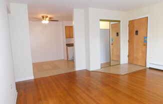 907 Washington