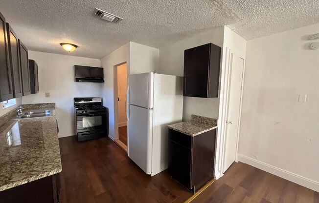 401 Riverdale Dr, San Antonio, TX. 78228