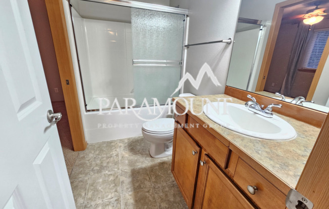 3 beds, 2 baths, $2,300