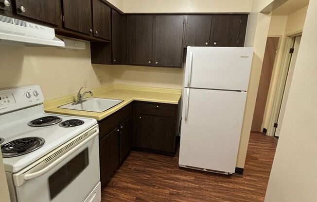 5167 N. Lovers Lane Rd