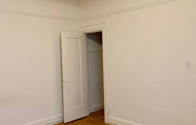405 33rd Avenue (1027r)