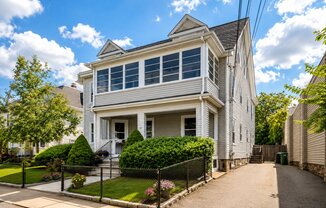 40 PRENTISS ST