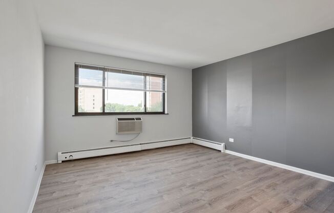 Studio, 1 bath, 298 sqft, $1,475, Unit 542