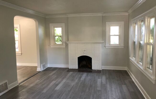 3 beds, 1 bath, $1,300