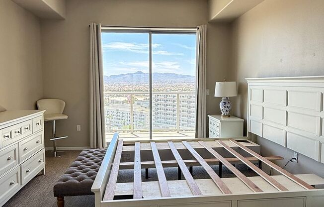 2 beds, 2.5 baths, $2,750, Unit Unit 1311