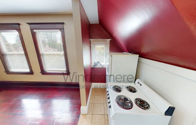 2 beds, 1 bath, $950