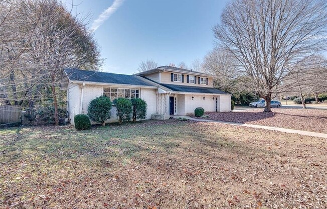 2607 FONTAINEBLEAU DR