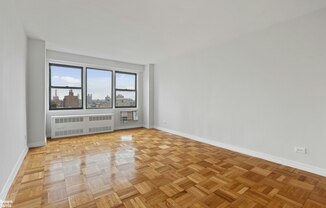 Studio, 1 bath, $3,700, Unit 15B