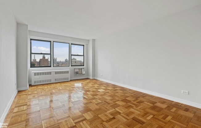 Studio, 1 bath, $3,700, Unit 16B