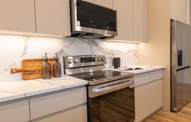1722 Summit