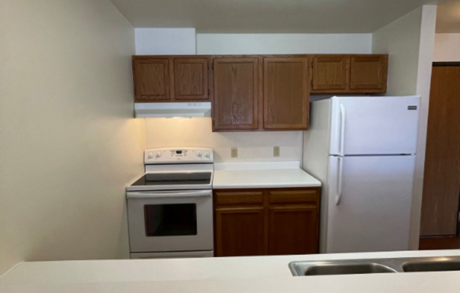 1 bed, 1 bath, 786 sqft, $1,100