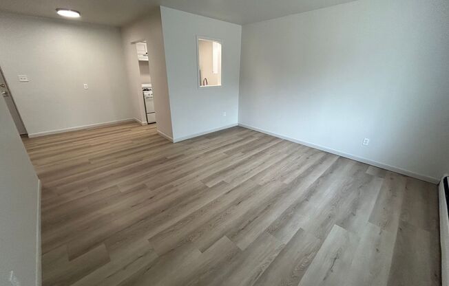 1 bed, 1 bath, $995, Unit 131