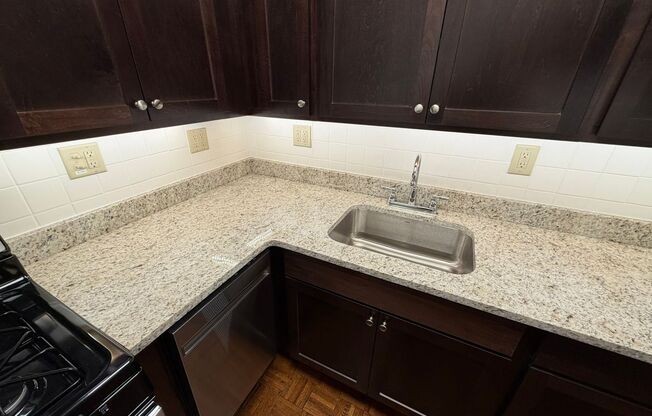 Studio, 1 bath, 450 sqft, $1,675, Unit 417-204