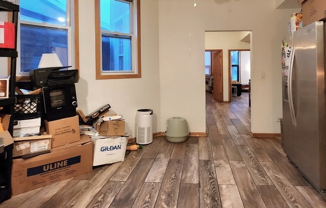 1316 W 18 ST