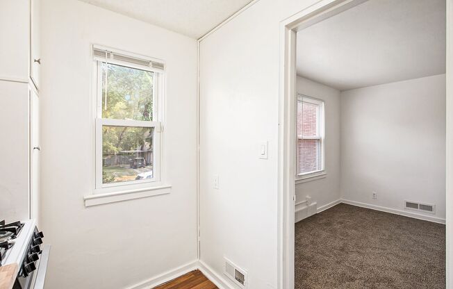1 bed, 1 bath, 550 sqft, $775, Unit 1415 Unit #202