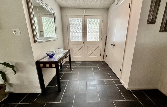 22216 DE VALLE ST