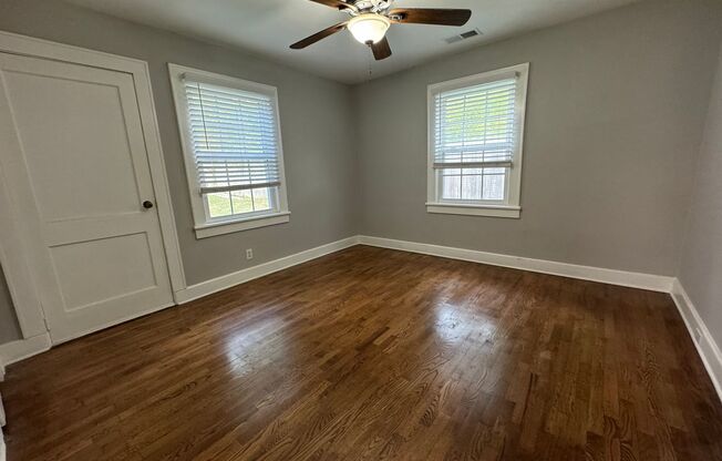 2 beds, 1 bath, $1,495