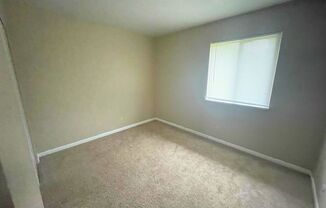 2 beds, 1 bath, 604 sqft, $775