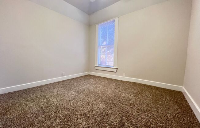 1 bed, 1 bath, 650 sqft, $1,229, Unit BOU-121