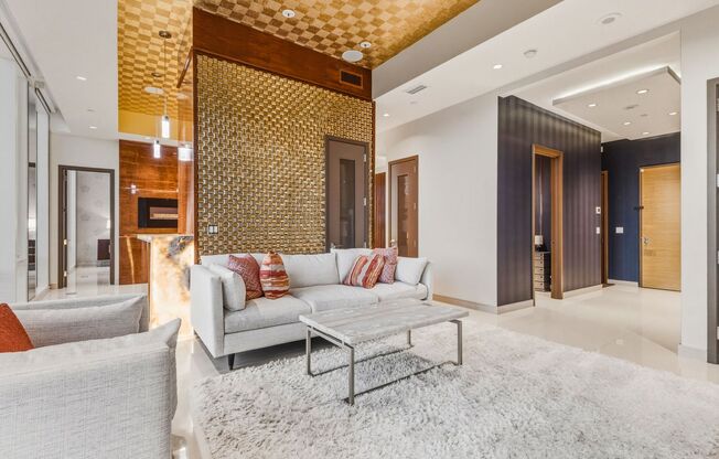 2 beds, 2.5 baths, $17,000