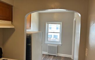 Studio, 1 bath, 600 sqft, $1,250, Unit 105