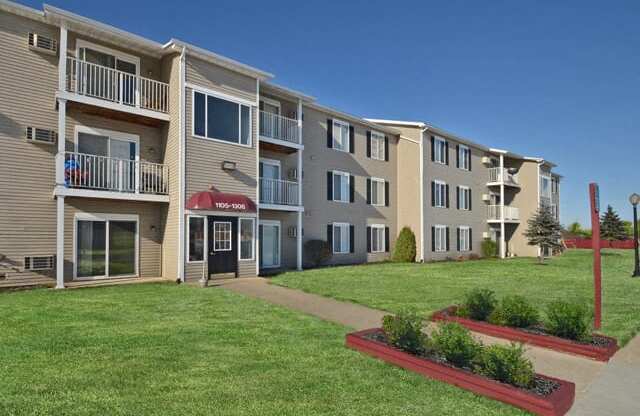 Live With The Top Rated Community at Kuder Estates Apartments, MRD Conventional, Warsaw, IN, 46582