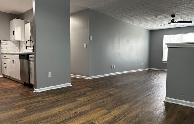 Open House Available on Friday, August 14 Time: 6:30 PM – 7:00 PM  25% Move-in Special available for this Stunningly condo