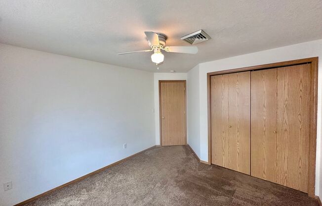 2/2.5 with Bonus Room!