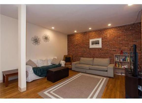 95 Gainsborough St 102