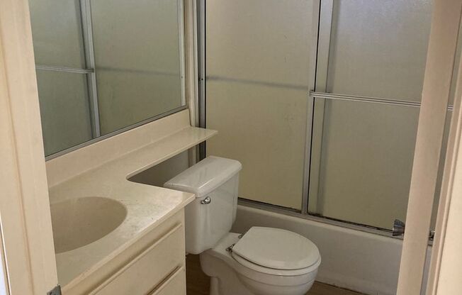 APT 2717 GRAND