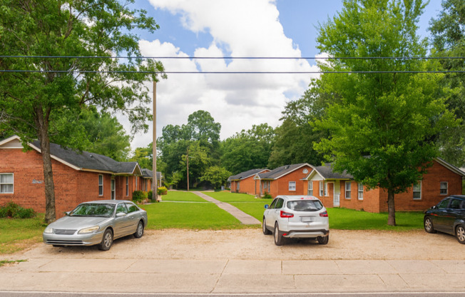 Heritage Oaks @ Virginia (Section 8)