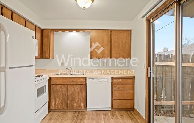 2 beds, 1.5 baths, $1,495, Unit 2706