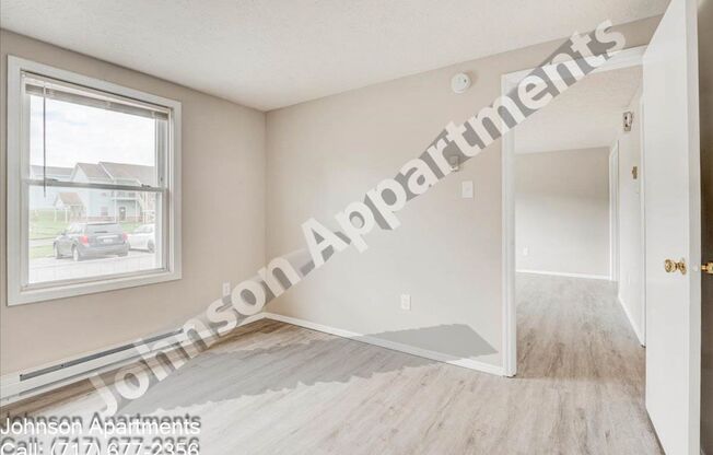 2 beds, 1 bath, 900 sqft, $1,095, Unit 1863 Johnson Rd