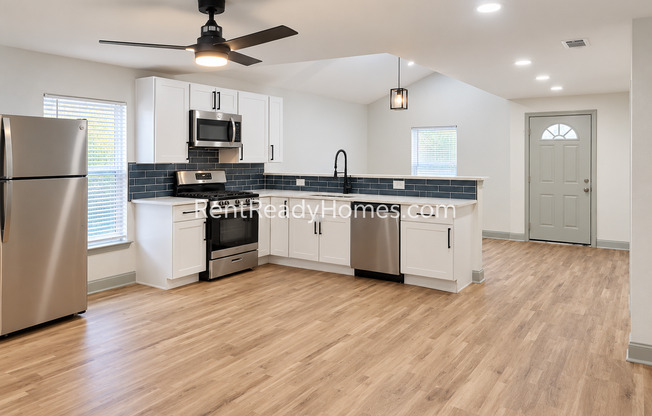 959 Woods Ave
