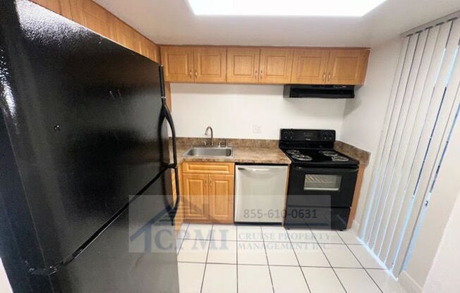 1 bed, 1.5 baths, 900 sqft, $1,825, Unit C3H