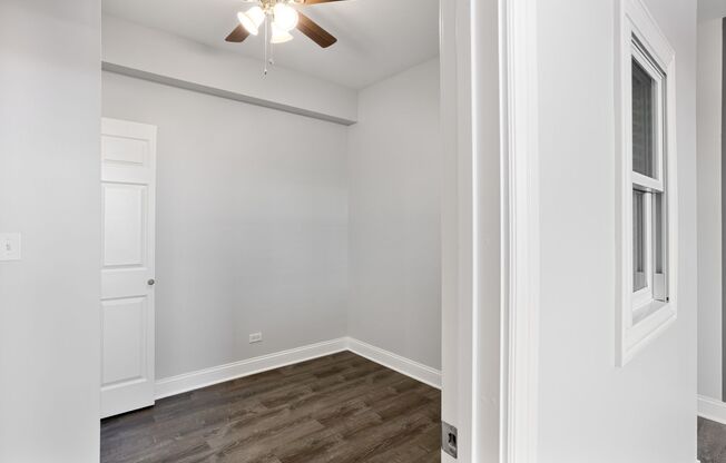 1 bed, 1 bath, 402 sqft, $1,700, Unit 710