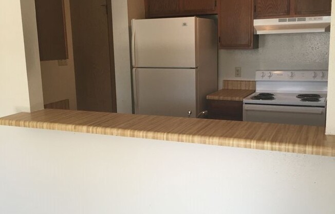 1 bed, 1 bath, 750 sqft, $595, Unit 409