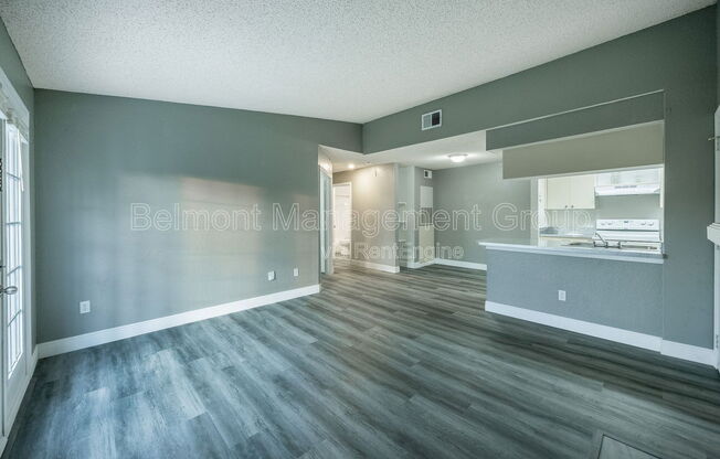 2 beds, 1 bath, 810 sqft, $1,415, Unit 10301