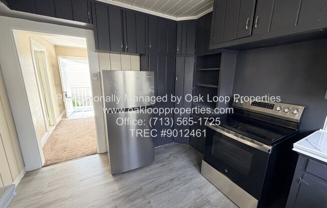 2811 1/2 MARKET ST